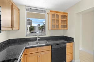 917 N Flagler Drive 407, West Palm Beach, FL 33401 Sold 01/25/24