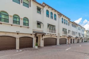 632 Windward Circle N 632, Boynton Beach, FL 33435 Sold 11/06/23