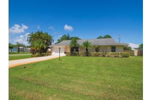 1666 5th Street, Vero Beach, FL 32962 Sold 04/10/24