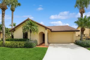 2569 SW Bobalink Court, Palm City, FL 34990 Sold 01/25/24