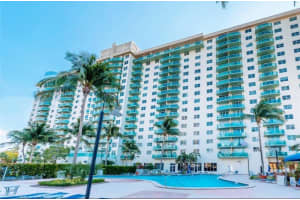 19370 Collins Avenue 914, Sunny Isles Beach, FL 33160 Sold 04/02/24