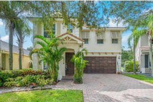 527 Mulberry Grove Road, Royal Palm Beach, FL 33411 Sold 03/05/24