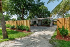 1041 NW 7th Avenue, Fort Lauderdale, FL 33311 Sold 11/30/23