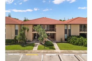 5983 Forest Hill Boulevard 103, West Palm Beach, FL 33415 Sold 11/20/23
