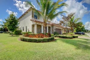 9002 Gulf Cove Drive, Lake Worth, FL 33467 Sold 12/15/23