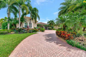 7792 Arbor Crest Way, Palm Beach Gardens, FL 33412 Sold 02/16/24