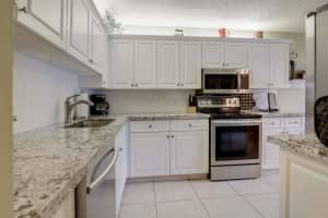 10155 Mangrove Drive 103, Boynton Beach, FL 33437 Sold 11/28/23