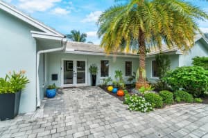 601 Holly Ln, Boca Raton, FL 33486, Sold 11/28/23