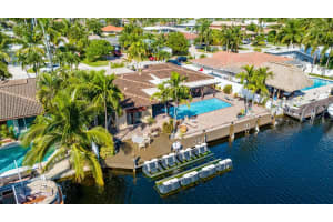 2324 SE 9 Street, Pompano Beach, FL 33062 Sold 12/28/23