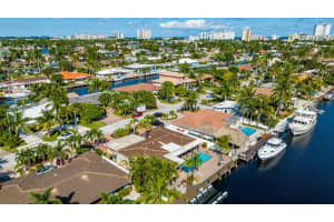 2324 SE 9 Street, Pompano Beach, FL 33062 Sold 12/28/23
