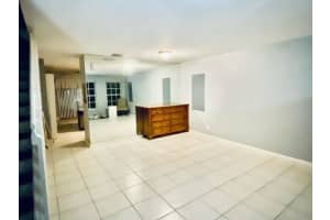 975 Summit Lake Drive, West Palm Beach, FL 33406 Sold 03/11/24