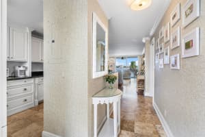 917 N Flagler Drive 412, West Palm Beach, FL 33401 Sold 11/02/23