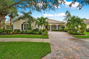 8851 SE Eldorado Way, Hobe Sound, FL 33455 Sold 12/07/23