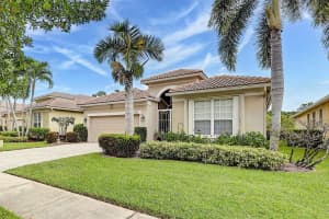 6904 SE Twin Oaks Circle, Stuart, FL 34997 Sold 02/15/24