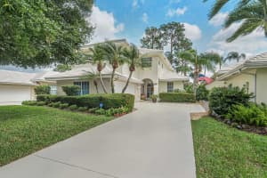 435 SW Fairway Landing(s), Port St Lucie, FL 34986 Sold 05/02/24