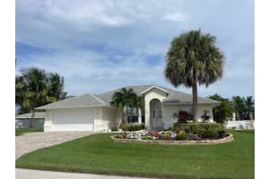 30 Sovereign Way, Hutchinson Island, FL 34949 Sold 11/30/23