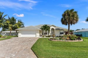 30 Sovereign Way, Hutchinson Island, FL 34949 Sold 11/30/23