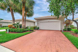 10725 Royal Caribbean Circle, Boynton Beach, FL 33437 Sold 01/12/24