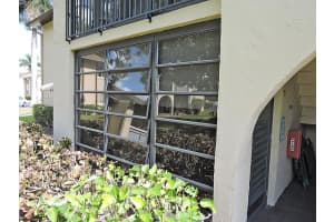 312 Pine Ridge Circle C-1, Greenacres, FL 33463 Sold 12/15/23