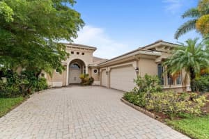 694 Edgebrook Lane, Royal Palm Beach, FL 33411 Sold 11/21/23