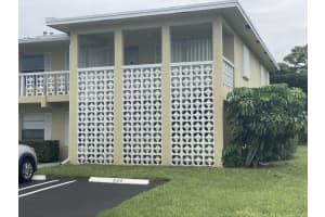 1121 Cactus Terrace 204, Delray Beach, FL 33445 Sold 11/15/23