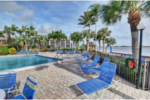 106 Half Moon Circle #F1, Hypoluxo, FL 33462 Sold 04/16/24