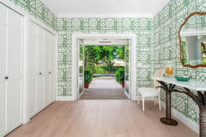 992 S Atlantic Drive, Lantana, FL 33462 Sold 03/18/24