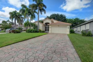 5976 Royal Club Drive, Boynton Beach, FL 33437 Sold 01/10/24