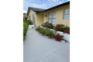 879 Camellia Drive, Royal Palm Beach, FL 33411 Sold 10/31/23