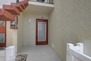 9 Willowbrook Lane 106, Delray Beach, FL 33446 Sold 11/14/23