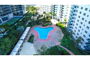 3001 S Ocean Drive 413, Hollywood, FL 33019 Sold 06/06/24