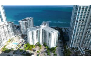3001 S Ocean Drive 413, Hollywood, FL 33019 Sold 06/06/24