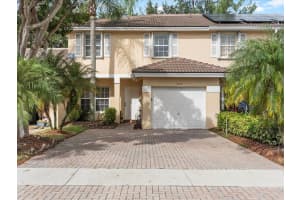 5343 NW 90th Avenue NW, Sunrise, FL 33351 Sold 11/16/23