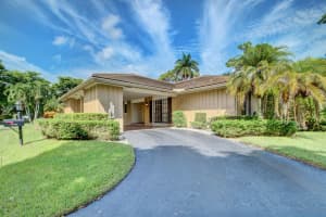 755 Muirfield Circle, Atlantis, FL 33462 Sold 11/30/23
