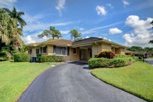 755 Muirfield Circle, Atlantis, FL 33462 Sold 11/30/23