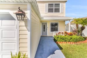 3911 Circle Lake Drive, West Palm Beach, FL 33417 Sold 11/20/23