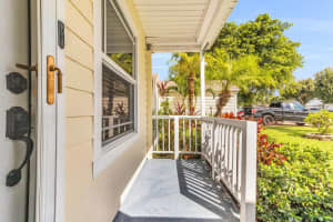 3911 Circle Lake Drive, West Palm Beach, FL 33417 Sold 11/20/23