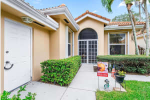 190 E Hampton Way, Jupiter, FL 33458 Sold 02/29/24