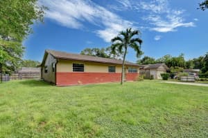 7696 1st Terrace, Lake Worth Beach, FL 33463, Sold 12/07/23