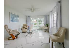 57 Woodland Dr APT 101, Vero Beach, FL 32962, Sold 02/16/24