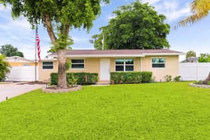 774 Sarazen Drive, West Palm Beach, FL 33413 Sold 11/29/23