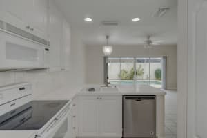 22 Tall Oaks Circle, Tequesta, FL 33469 Sold 11/08/23