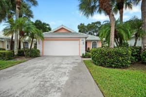 8447 Beaconhill Road, Palm Beach Gardens, FL 33410 Sold 11/15/23