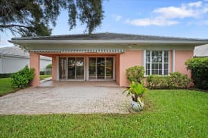 8447 Beaconhill Road, Palm Beach Gardens, FL 33410 Sold 11/15/23