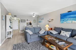 5 Abbey Lane 202, Delray Beach, FL 33446 Sold 12/28/23