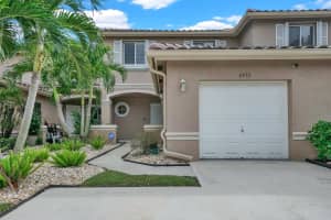 4931 Pinemore Ln, Lake Worth Beach, FL 33463, Sold 11/21/23