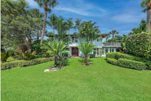 129 Lighthouse Drive, Jupiter Inlet Colony, FL 33469 Sold 01/16/24