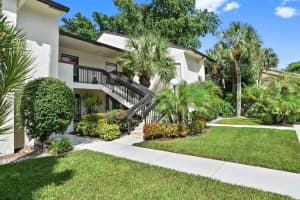5153 Oak Hill Lane 526, Delray Beach, FL 33484 Sold 03/28/24