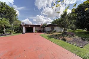 5502 Mulberry Drive, Tamarac, FL 33319 Sold 03/08/24