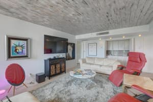 120 SE 5th Ave APT 422, Boca Raton, FL 33432, Sold 01/03/25